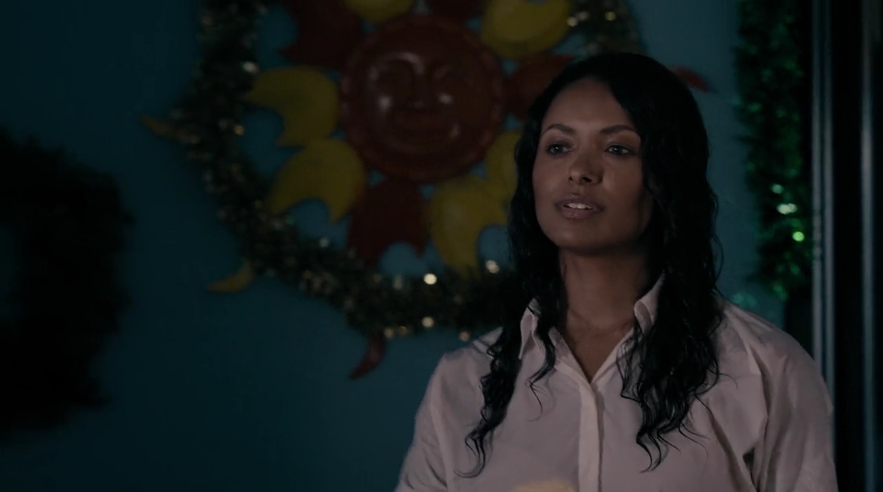VampireDiariesWorld-dot-nl_OperationChristmasDrop4423.jpg