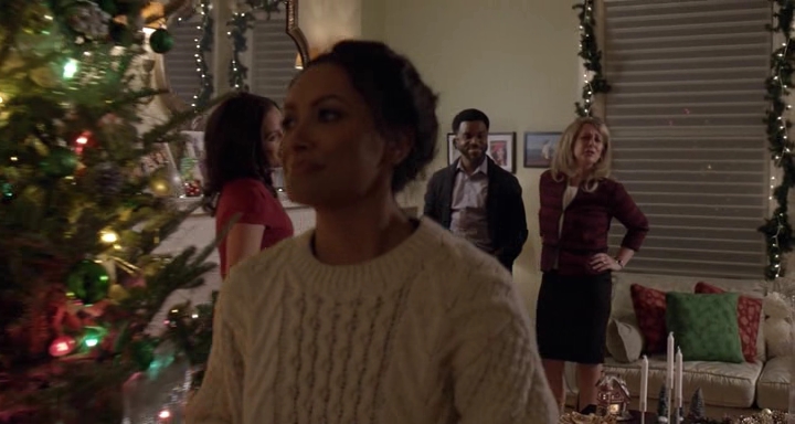 Charmed-Online-dot-nl_TheHolidayCalendar0297.jpg