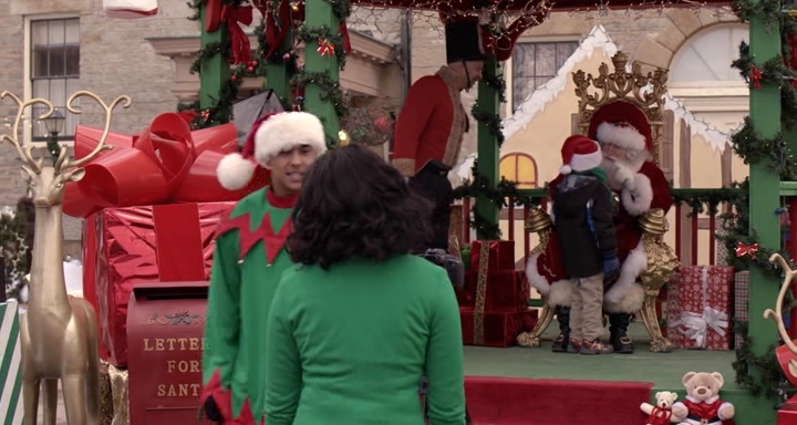 Charmed-Online-dot-nl_TheHolidayCalendar1010.jpg