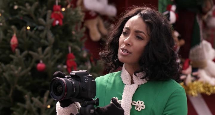 Charmed-Online-dot-nl_TheHolidayCalendar1011.jpg