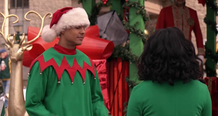 Charmed-Online-dot-nl_TheHolidayCalendar1012.jpg