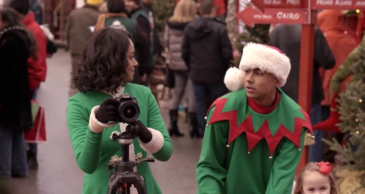 Charmed-Online-dot-nl_TheHolidayCalendar1021.jpg