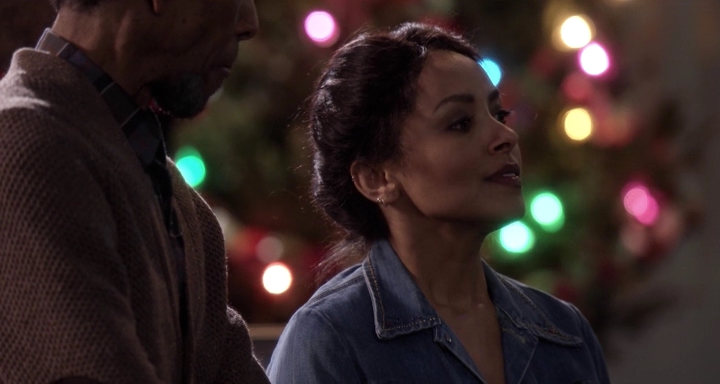 Charmed-Online-dot-nl_TheHolidayCalendar4216.jpg