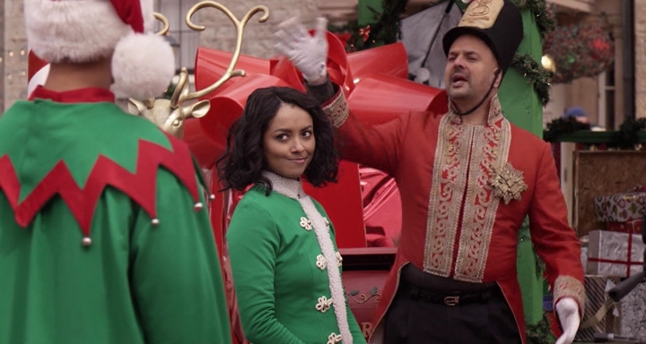 Charmed-Online-dot-nl_TheHolidayCalendar4865.jpg