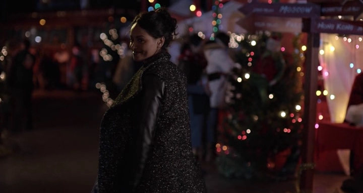Charmed-Online-dot-nl_TheHolidayCalendar4879.jpg