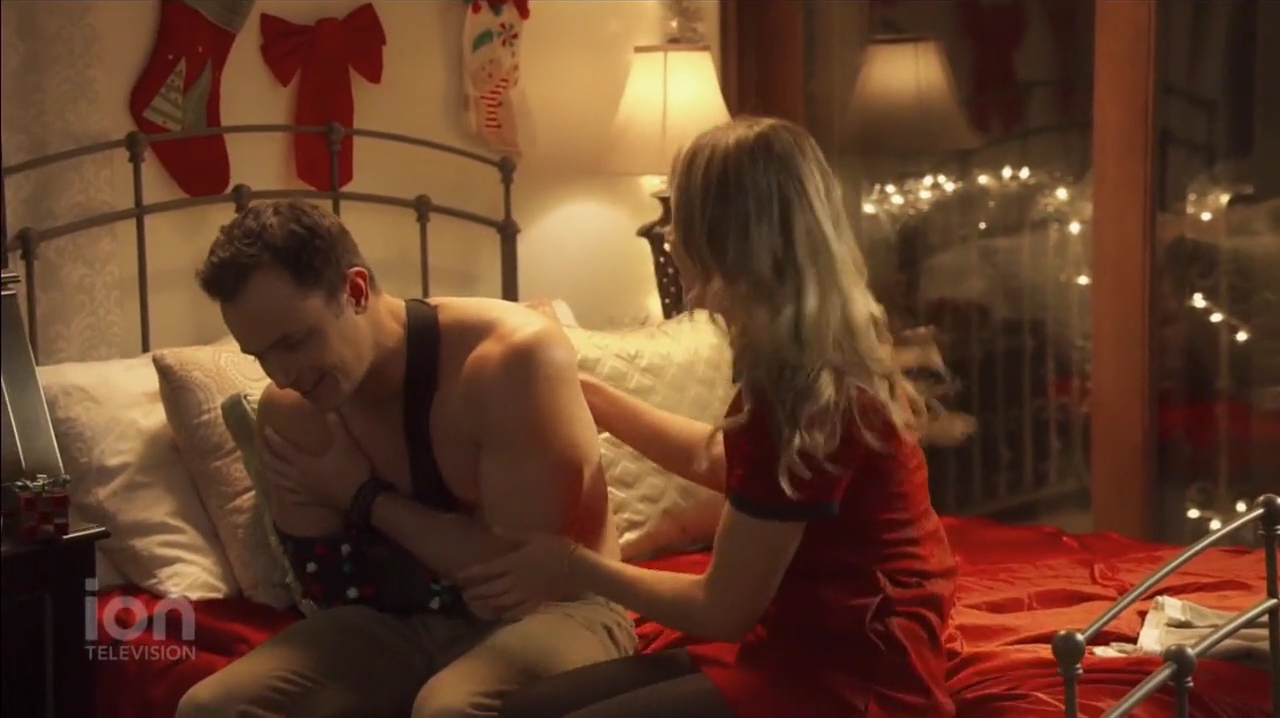 VampireDiariesWorld-dot-nl_ABeautyAndTheBeastChristmas1568.jpg