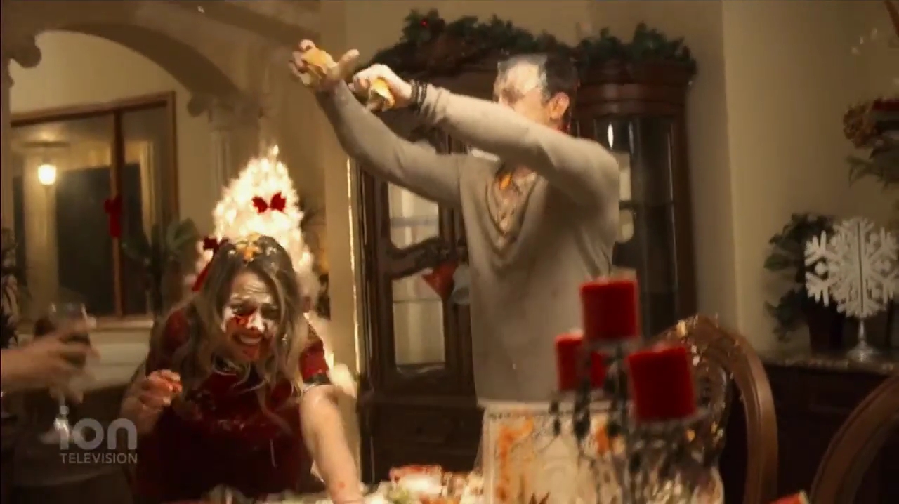 VampireDiariesWorld-dot-nl_ABeautyAndTheBeastChristmas1724.jpg