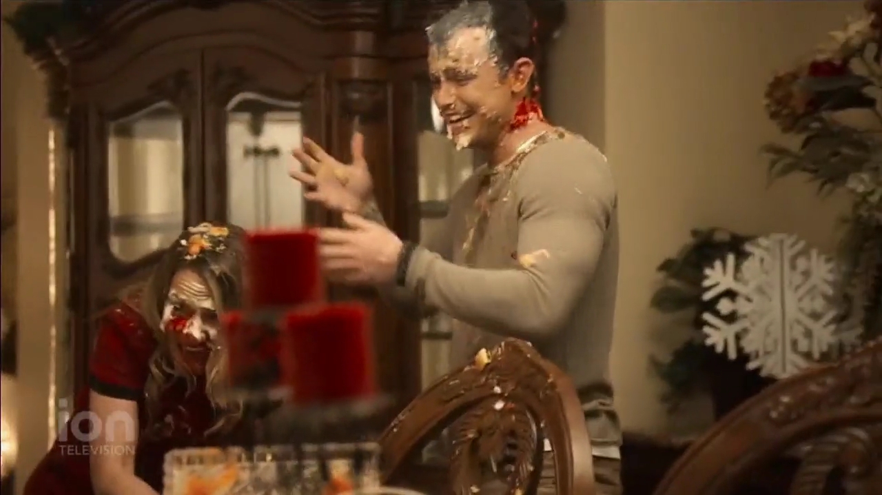 VampireDiariesWorld-dot-nl_ABeautyAndTheBeastChristmas1727.jpg