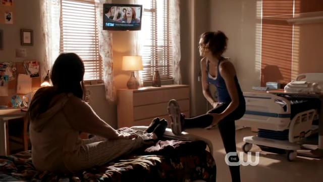 VampireDiariesWorld-dot-org_StarCrossedS01E01-0041.jpg