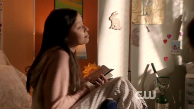 VampireDiariesWorld-dot-org_StarCrossedS01E01-0045.jpg