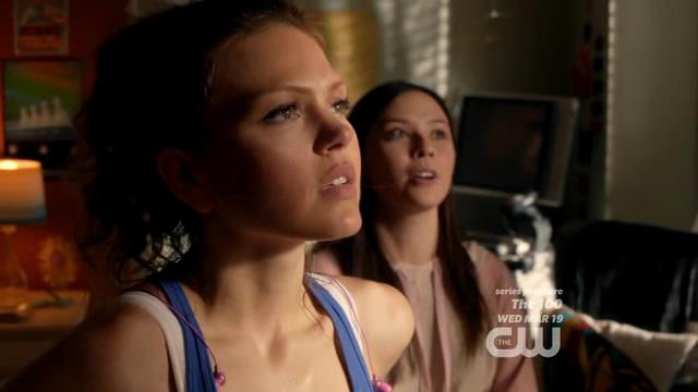 VampireDiariesWorld-dot-org_StarCrossedS01E01-0100.jpg