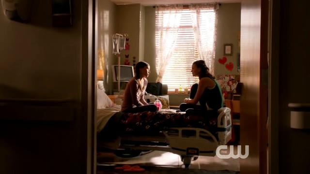 VampireDiariesWorld-dot-org_StarCrossedS01E01-0851.jpg