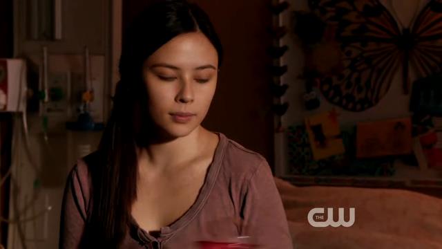 VampireDiariesWorld-dot-org_StarCrossedS01E01-0875.jpg