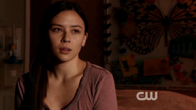 VampireDiariesWorld-dot-org_StarCrossedS01E01-0890.jpg