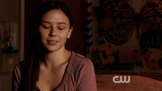 VampireDiariesWorld-dot-org_StarCrossedS01E01-0891.jpg