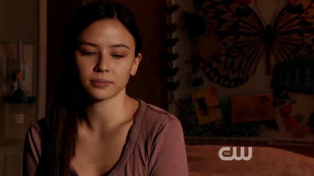 VampireDiariesWorld-dot-org_StarCrossedS01E01-0892.jpg