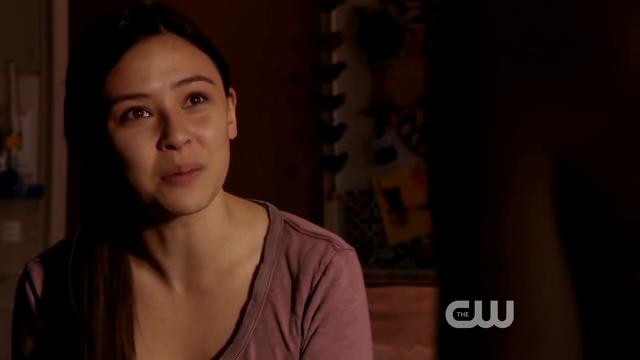 VampireDiariesWorld-dot-org_StarCrossedS01E01-0916.jpg