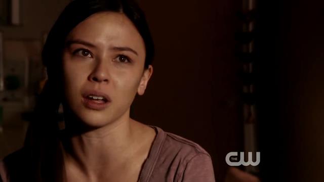 VampireDiariesWorld-dot-org_StarCrossedS01E01-0922.jpg