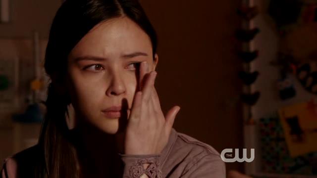 VampireDiariesWorld-dot-org_StarCrossedS01E01-0931.jpg