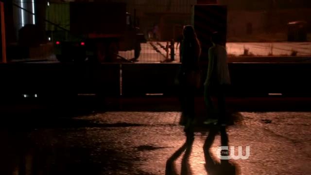 VampireDiariesWorld-dot-org_StarCrossedS01E01-0939.jpg