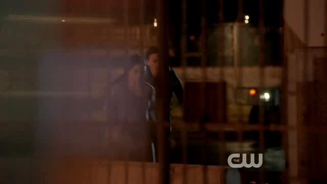 VampireDiariesWorld-dot-org_StarCrossedS01E01-0941.jpg