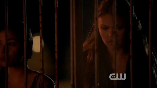 VampireDiariesWorld-dot-org_StarCrossedS01E01-0951.jpg