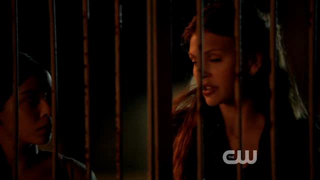 VampireDiariesWorld-dot-org_StarCrossedS01E01-0952.jpg