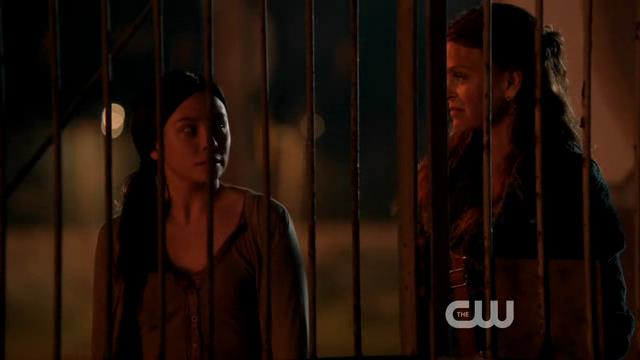 VampireDiariesWorld-dot-org_StarCrossedS01E01-0961.jpg