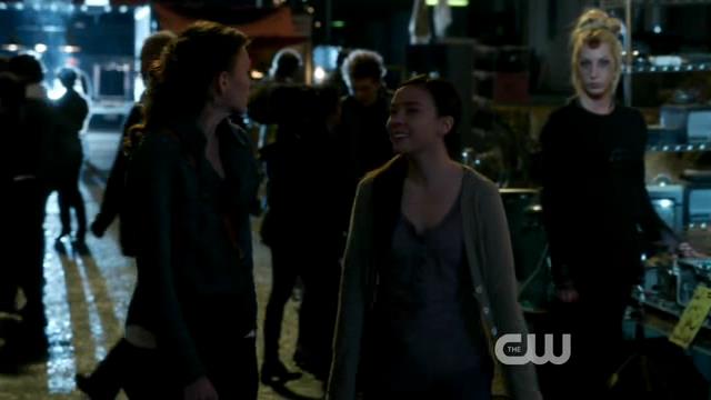 VampireDiariesWorld-dot-org_StarCrossedS01E01-1006.jpg