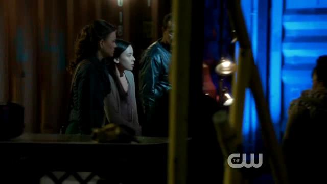 VampireDiariesWorld-dot-org_StarCrossedS01E01-1007.jpg