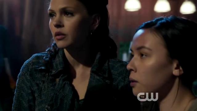 VampireDiariesWorld-dot-org_StarCrossedS01E01-1037.jpg