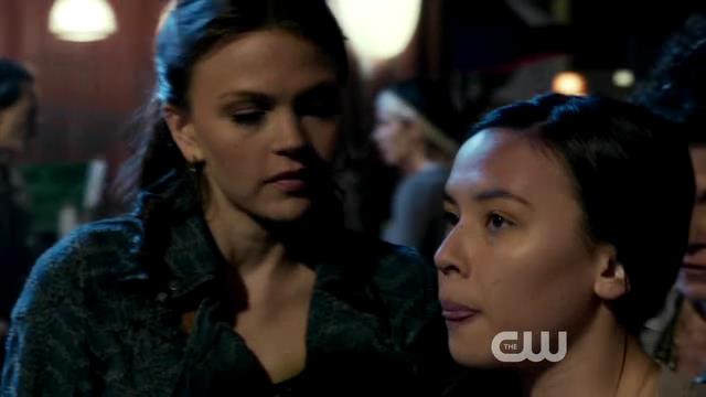 VampireDiariesWorld-dot-org_StarCrossedS01E01-1038.jpg