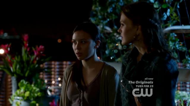 VampireDiariesWorld-dot-org_StarCrossedS01E01-1122.jpg