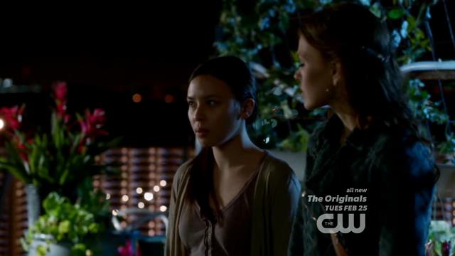 VampireDiariesWorld-dot-org_StarCrossedS01E01-1123.jpg