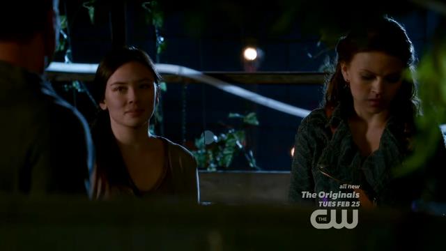 VampireDiariesWorld-dot-org_StarCrossedS01E01-1142.jpg