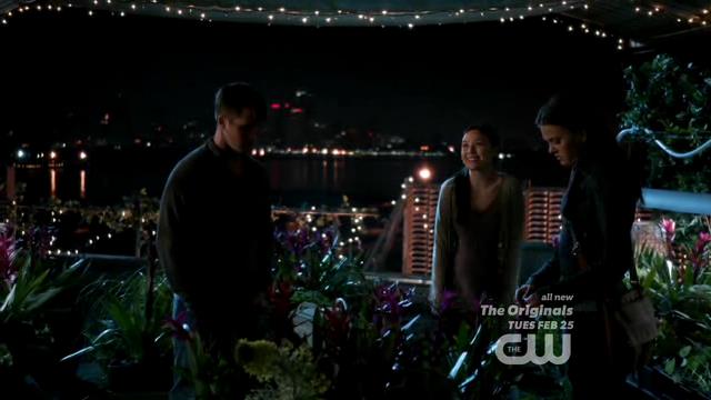 VampireDiariesWorld-dot-org_StarCrossedS01E01-1155.jpg