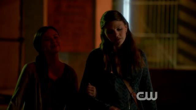 VampireDiariesWorld-dot-org_StarCrossedS01E01-1250.jpg