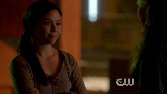 VampireDiariesWorld-dot-org_StarCrossedS01E01-1256.jpg