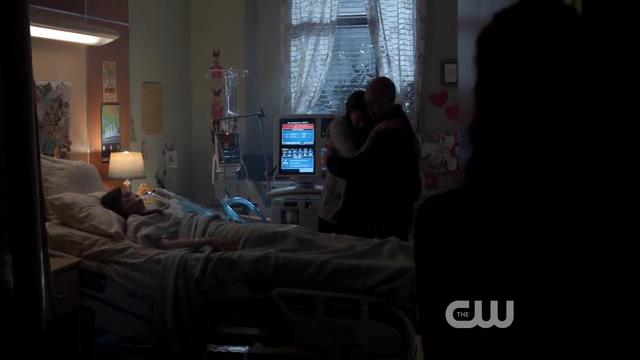 VampireDiariesWorld-dot-org_StarCrossedS01E01-1878.jpg