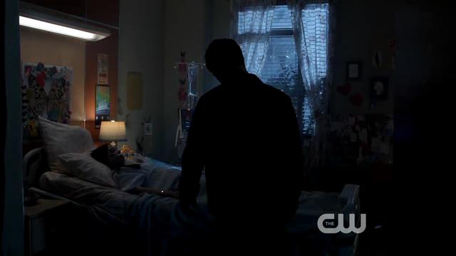 VampireDiariesWorld-dot-org_StarCrossedS01E01-1917.jpg