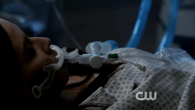 VampireDiariesWorld-dot-org_StarCrossedS01E01-1927.jpg