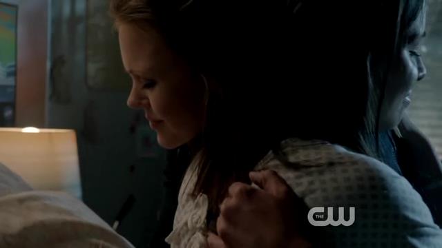 VampireDiariesWorld-dot-org_StarCrossedS01E01-2039.jpg