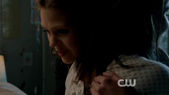 VampireDiariesWorld-dot-org_StarCrossedS01E01-2041.jpg