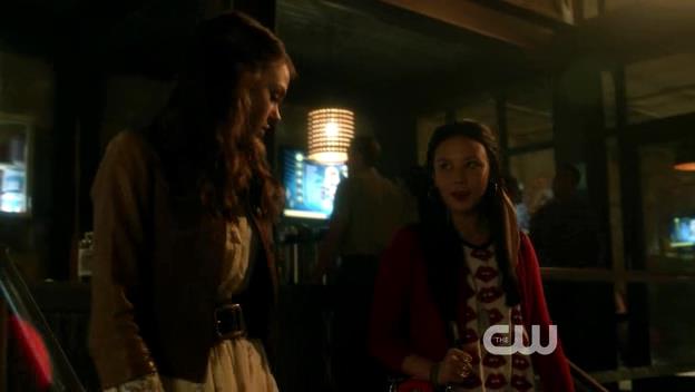 VampireDiariesWorld-dot-org_StarCrossedS01E02-0941.jpg