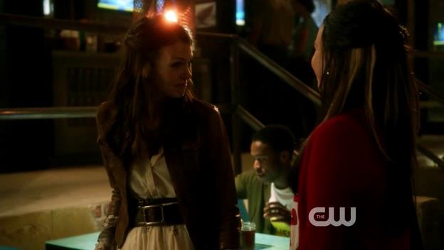 VampireDiariesWorld-dot-org_StarCrossedS01E02-0989.jpg