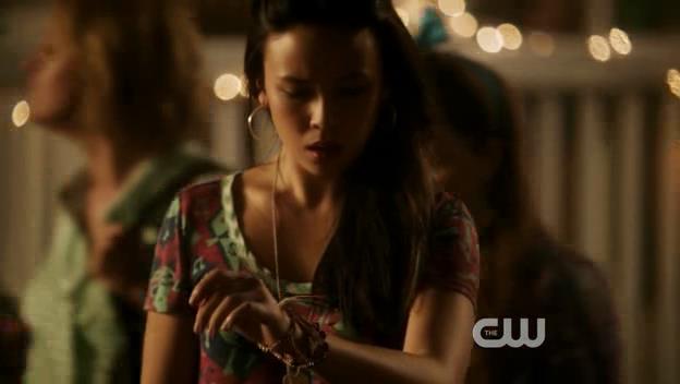 VampireDiariesWorld-dot-org_StarCrossedS01E02-2010.jpg