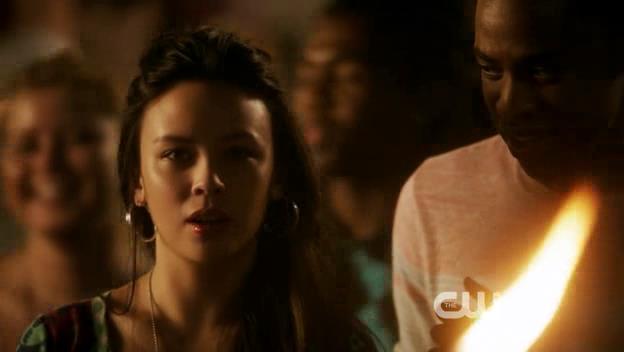 VampireDiariesWorld-dot-org_StarCrossedS01E02-2020.jpg