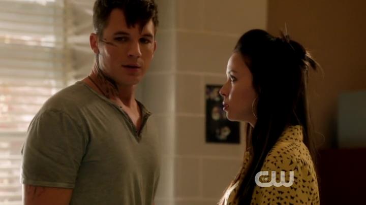 VampireDiariesWorld-dot-org_StarCrossedS01E03-0343.jpg