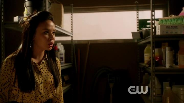 VampireDiariesWorld-dot-org_StarCrossedS01E03-0360.jpg