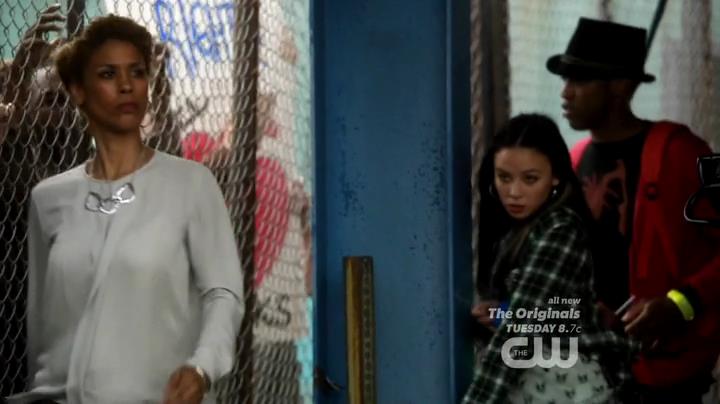 VampireDiariesWorld-dot-org_StarCrossedS01E03-0533.jpg